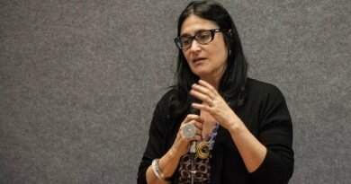 La ciencia necesita palabras claras: la profesora Rosa Estopà Bagot sobre lenguaje, medicina e inteligencia artificial